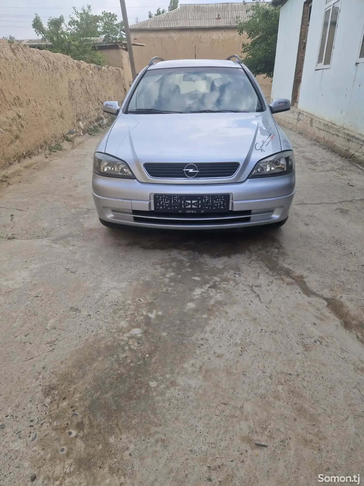 Opel Astra G 1999 · 1.6 MT