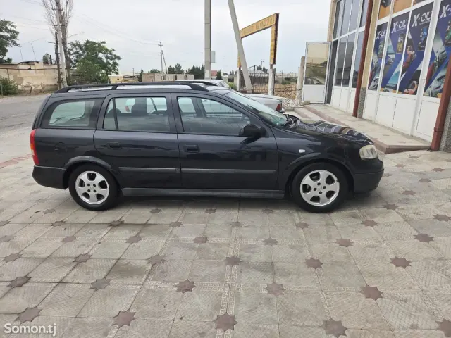 Opel Astra G 1998 · 1.6 MT