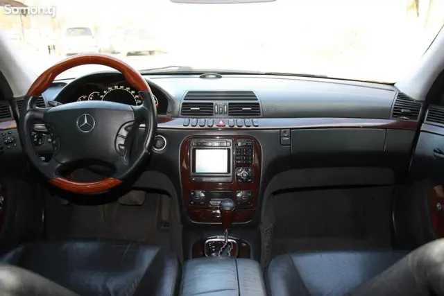 Mercedes-Benz S class 2004 · 5.0 AT