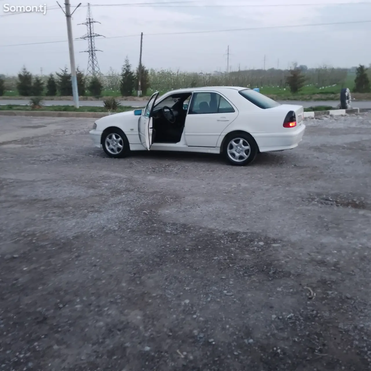 Mercedes-Benz C class 1993 · 1.8 MT