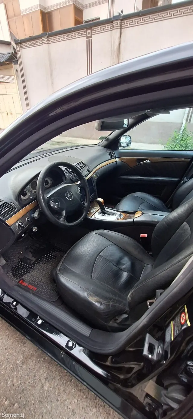 Mercedes-Benz E class 2007 · 3.5 AT