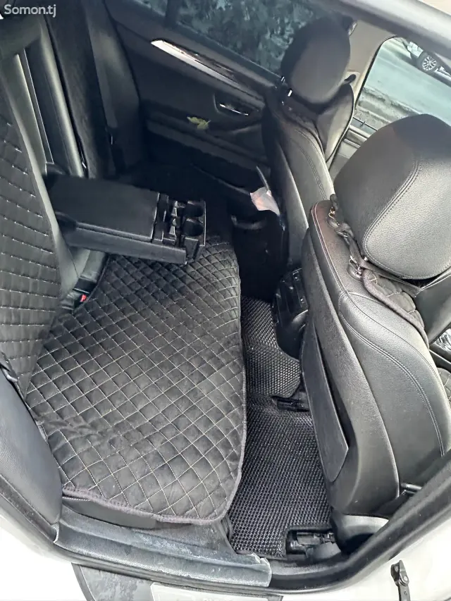 BMW 5 series 2014 · 2.0 AT