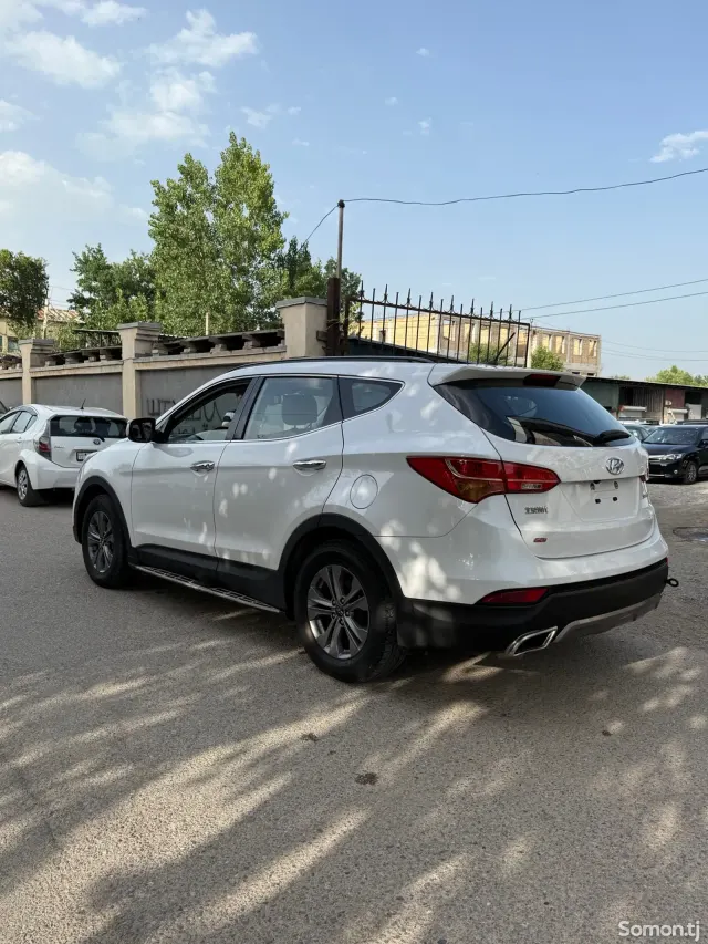 Hyundai Santa Fe 2014 · 2.4 AT