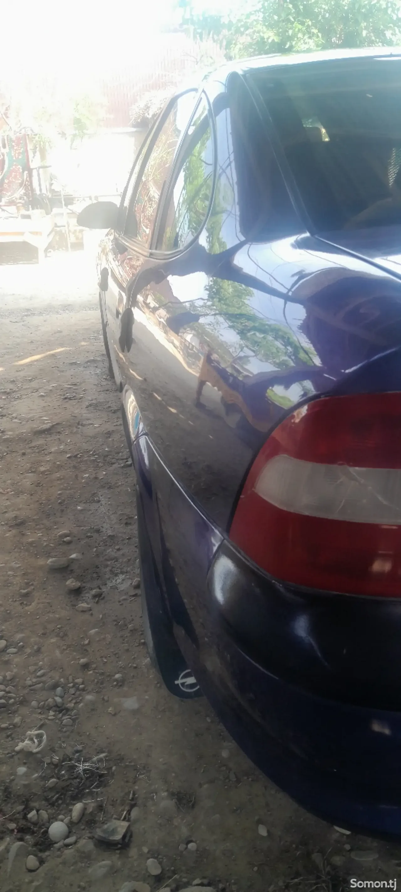Opel Vectra B 1995 · 1.6 MT