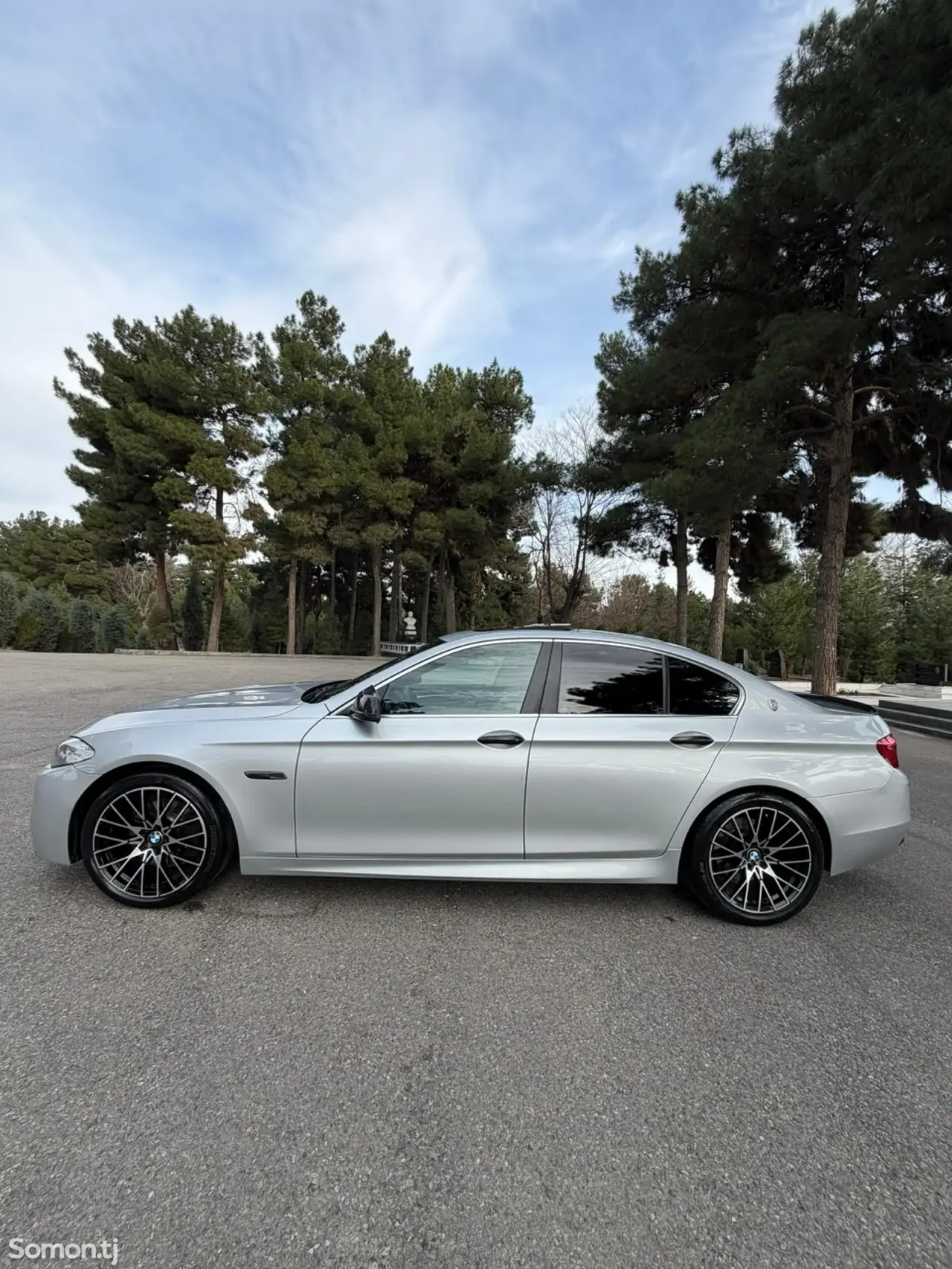 BMW 5 series 2011 · 2.0 AT