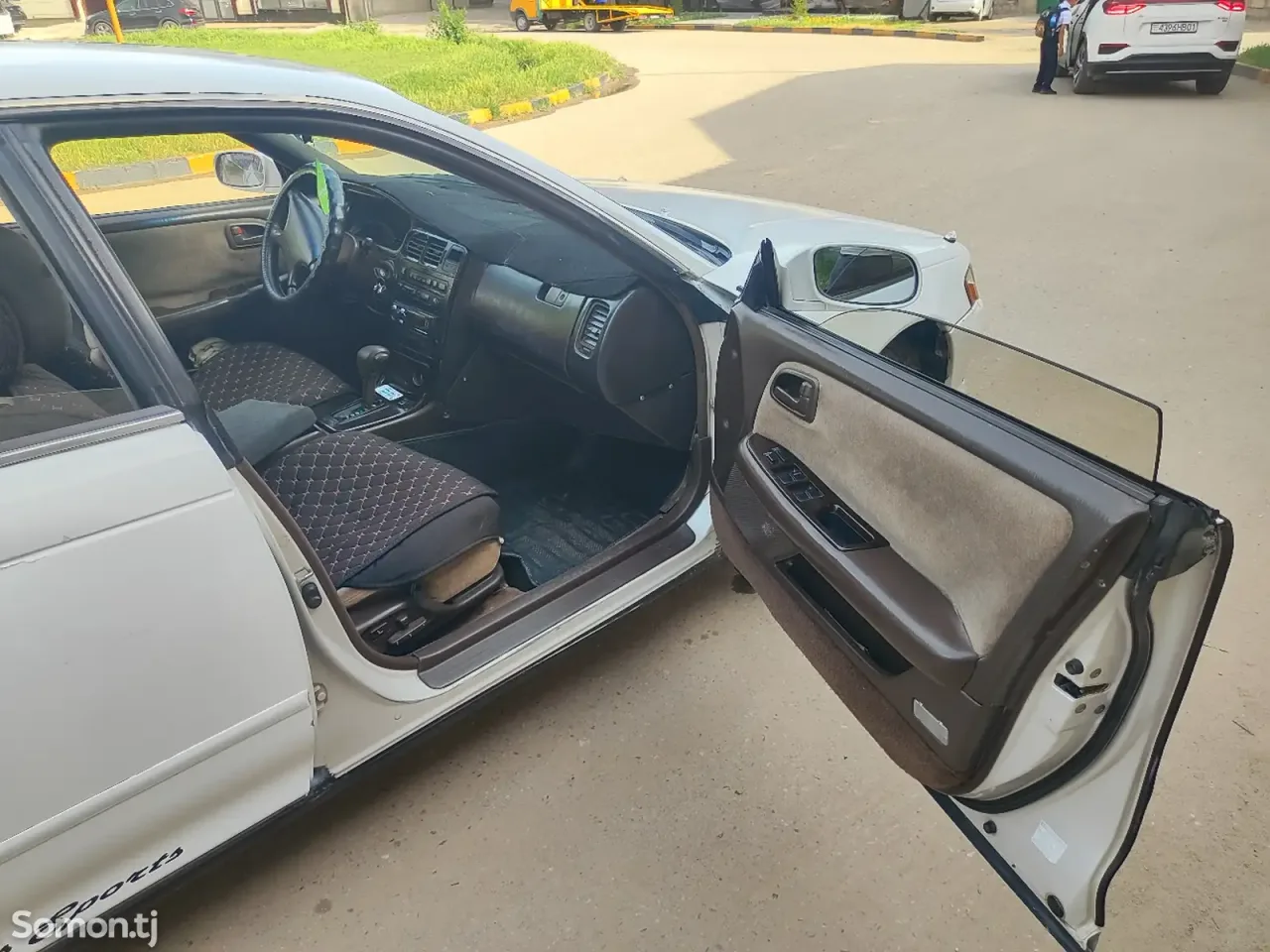Toyota Corona Mark II 1993 · 2.0 AT