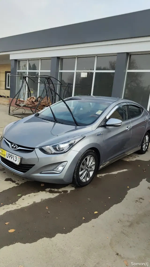 Hyundai Avante 2014 · 1.6 AT