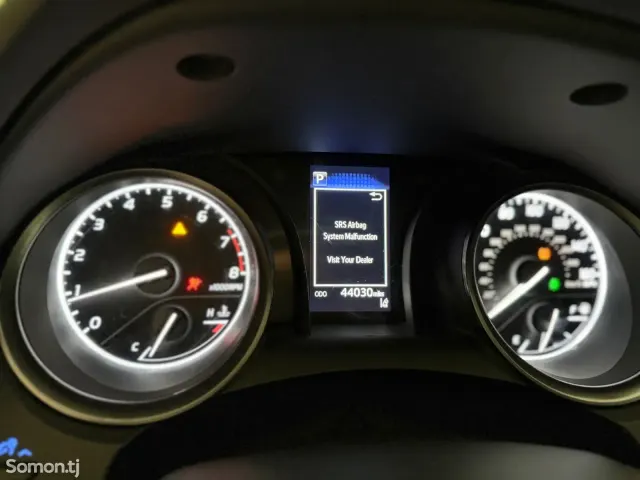 Toyota Camry 2024 · 2.5 AT