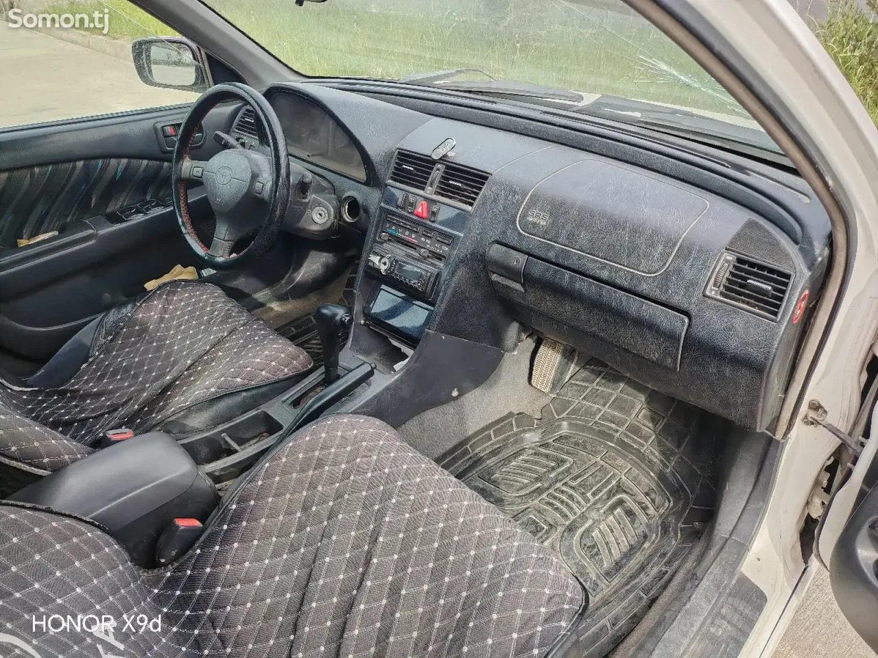 Toyota Carina 1999 · 1.8 AT