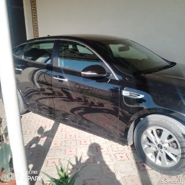 Kia Optima 2016 · 2.0 AT