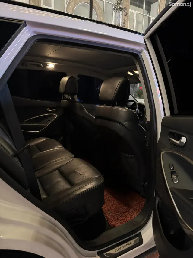 Hyundai Santa Fe 2016 · 2.0 AT