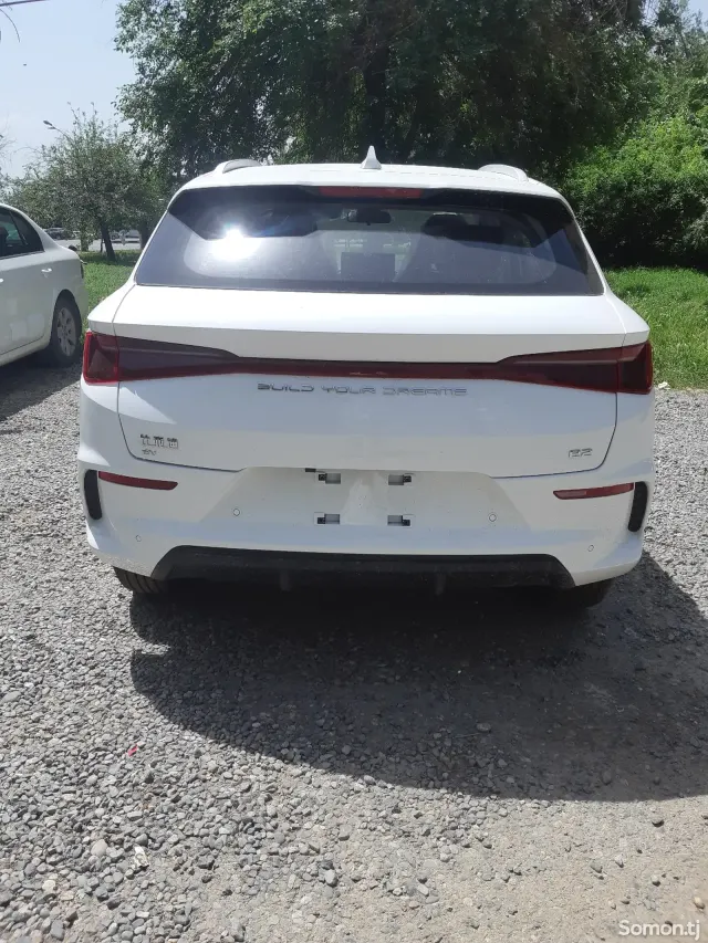 BYD E2 2025 · AT