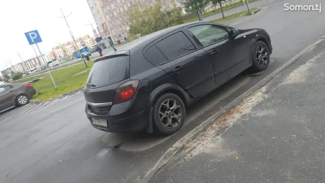 Opel Astra H 2006 · 1.8 MT