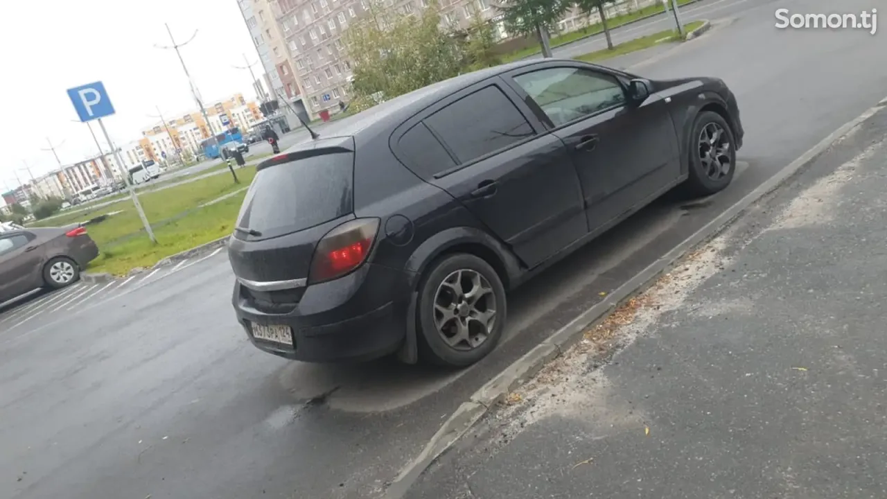 Opel Astra H 2006 · 1.8 MT