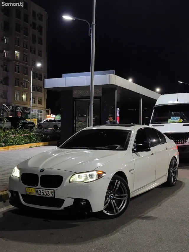 BMW 5 series 2015 · 3.0 AT