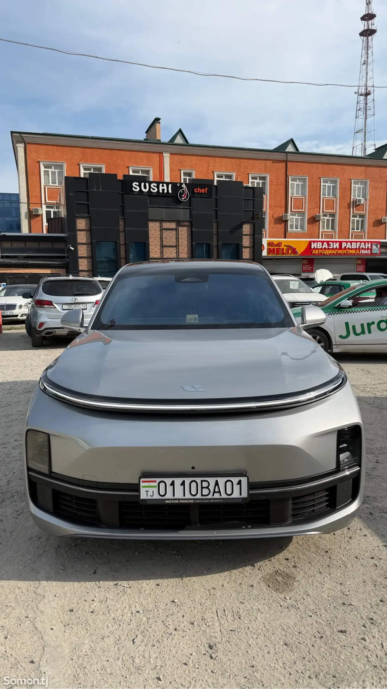 Li Auto (Lixiang) L8 2023 · AT