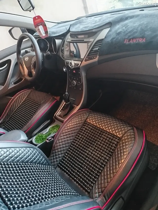 Hyundai Avante 2014 · 1.6 AT