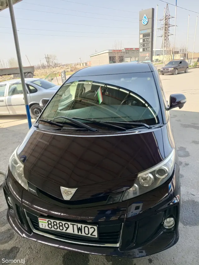 Toyota Estima 2014 · 2.4 AT