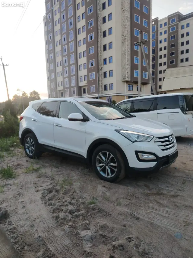 Hyundai Santa Fe 2015 · 2.0 AT