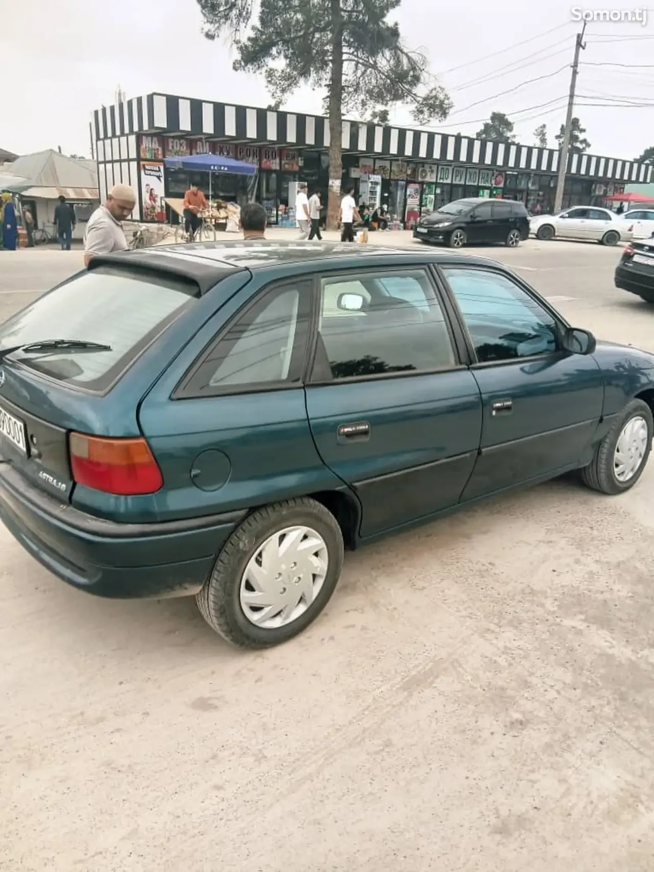 Opel Astra F 1995 · 1.6 MT