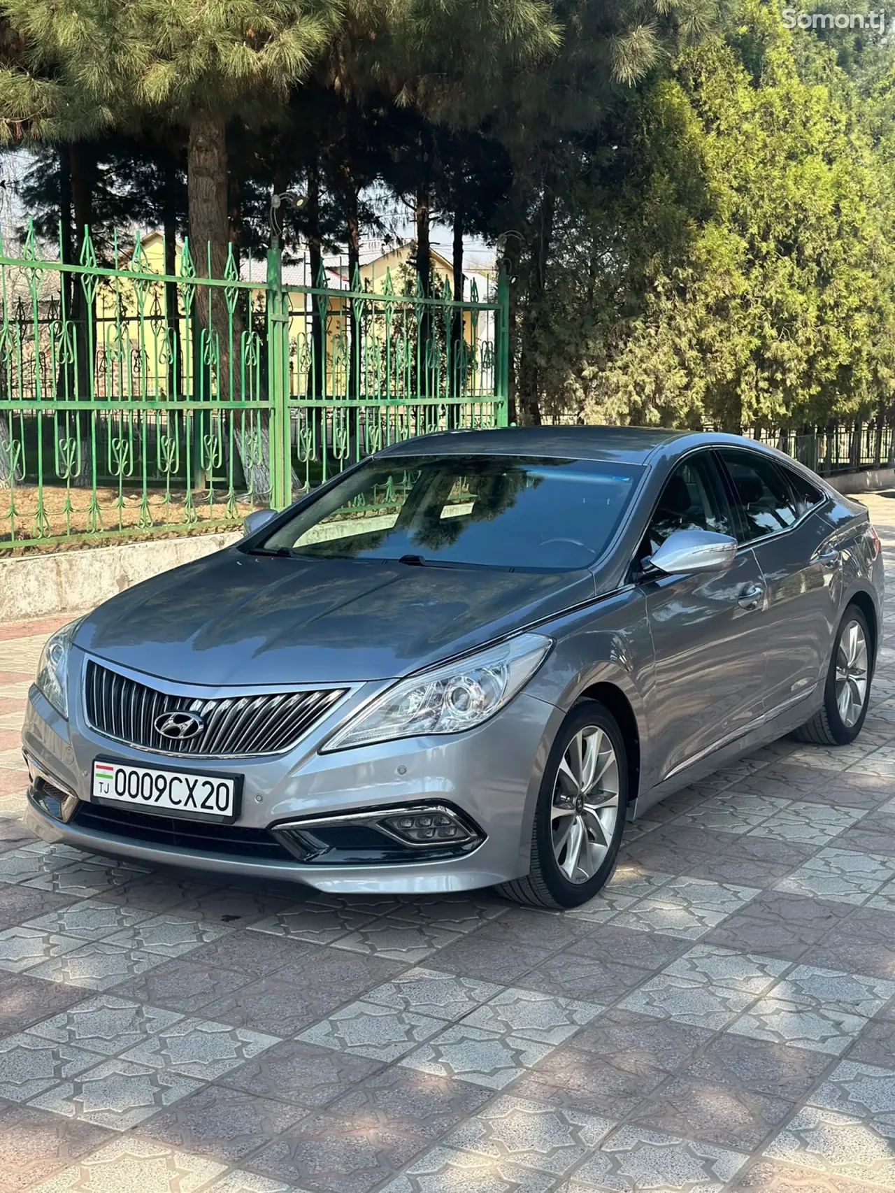 Hyundai Grandeur 2016 · 3.0 AT