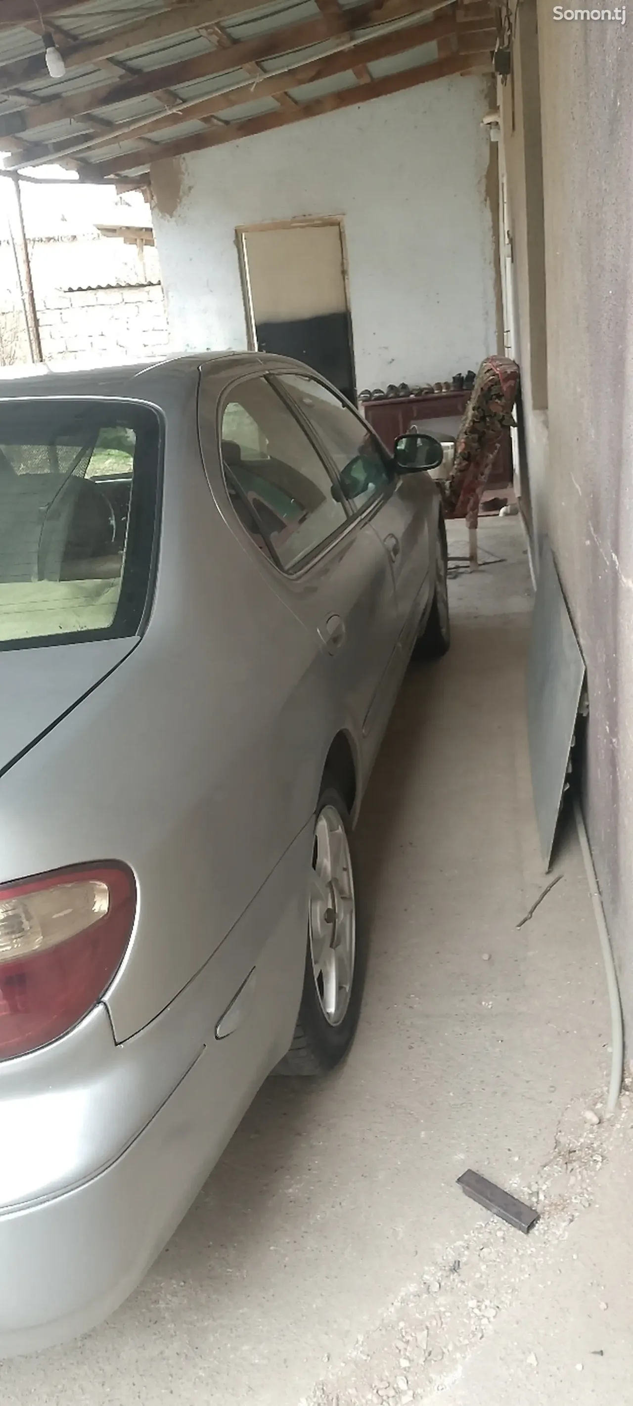 Infiniti I series 2005 · AT