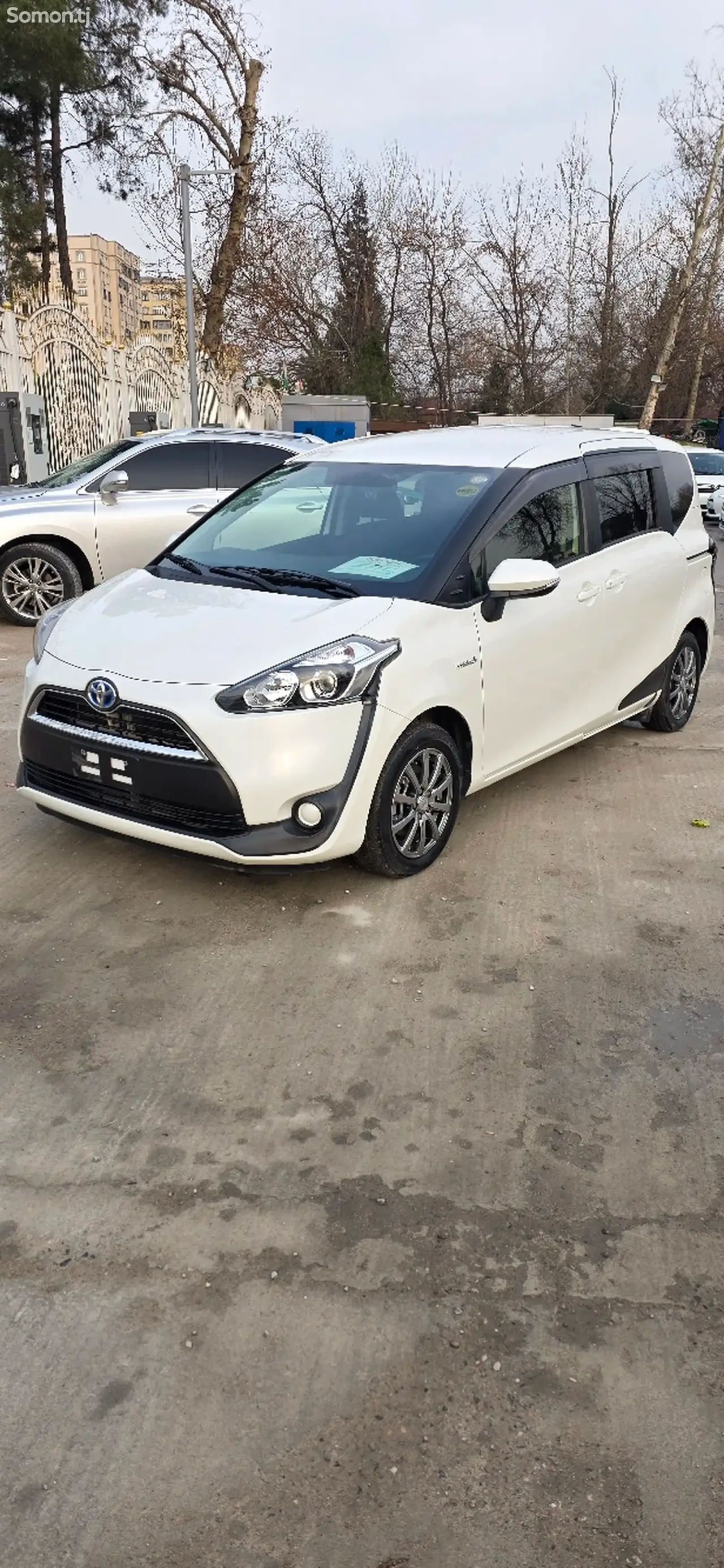 Toyota Sienta 2016 · 1.5 CVT