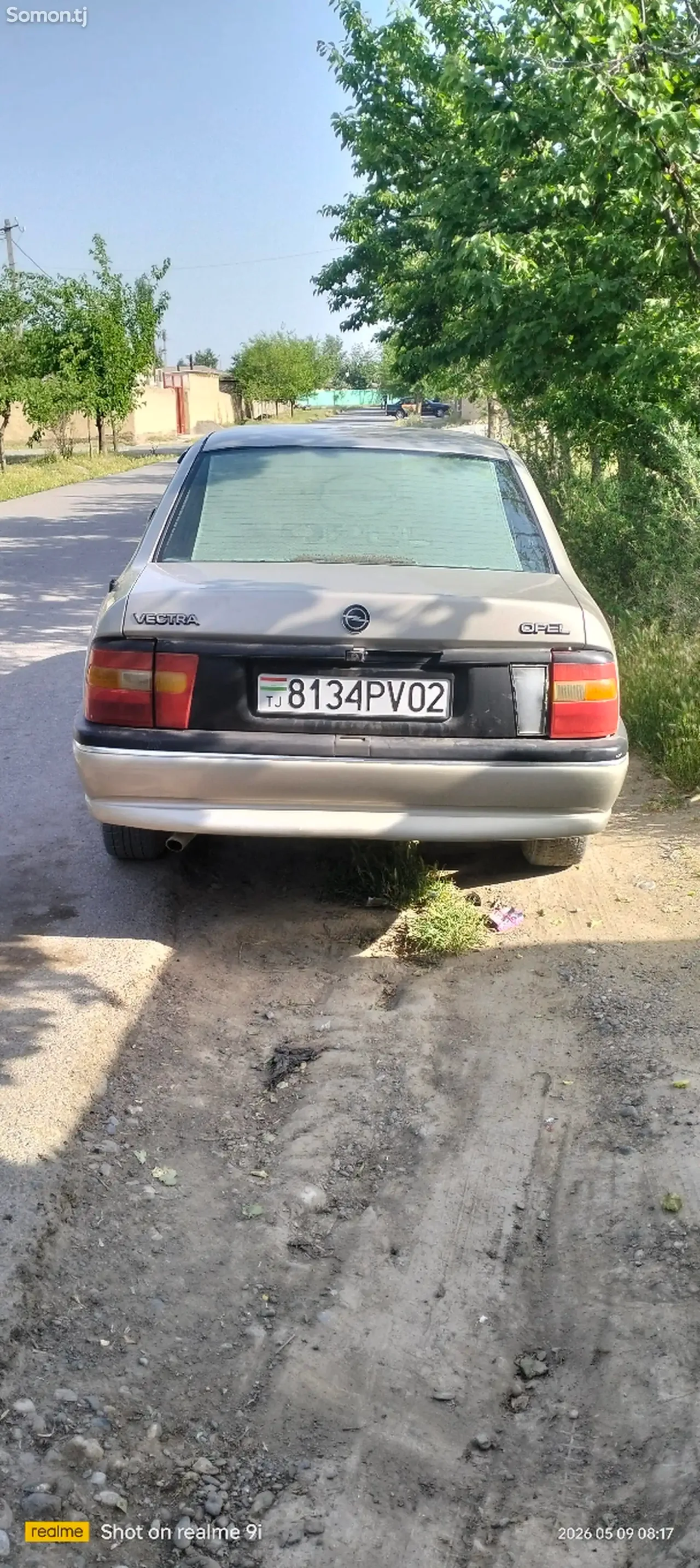 Opel Vectra A 1993 · 1.6 MT