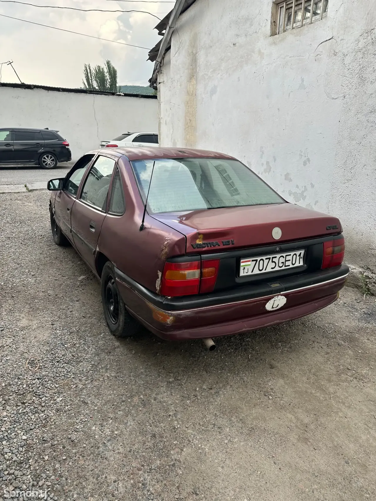 Opel Vectra A 1995 · 1.6 MT