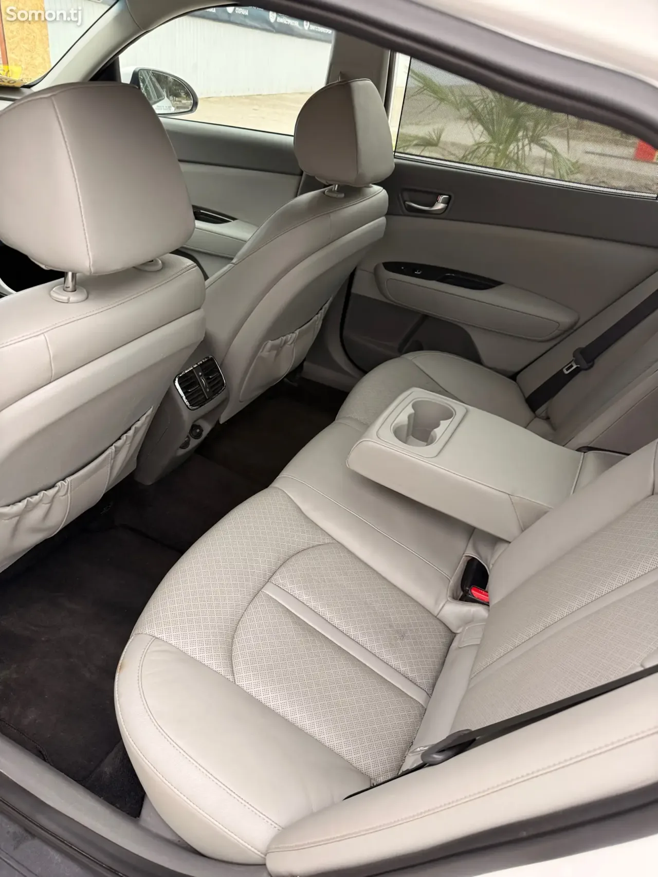Kia Optima 2015 · AT