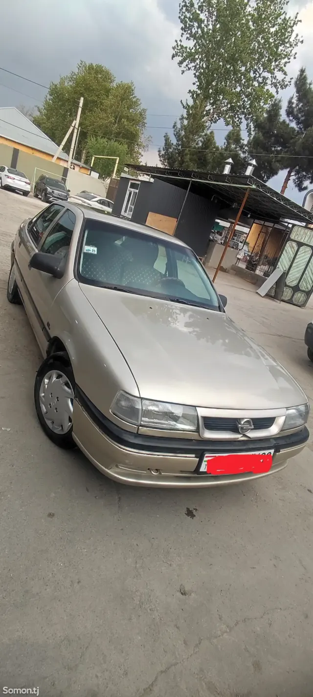 Opel Vectra A 1993 · 1.6 MT