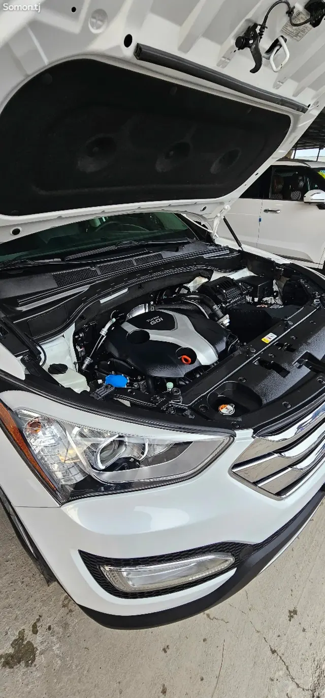 Hyundai Santa Fe 2015 · 2.0 AT
