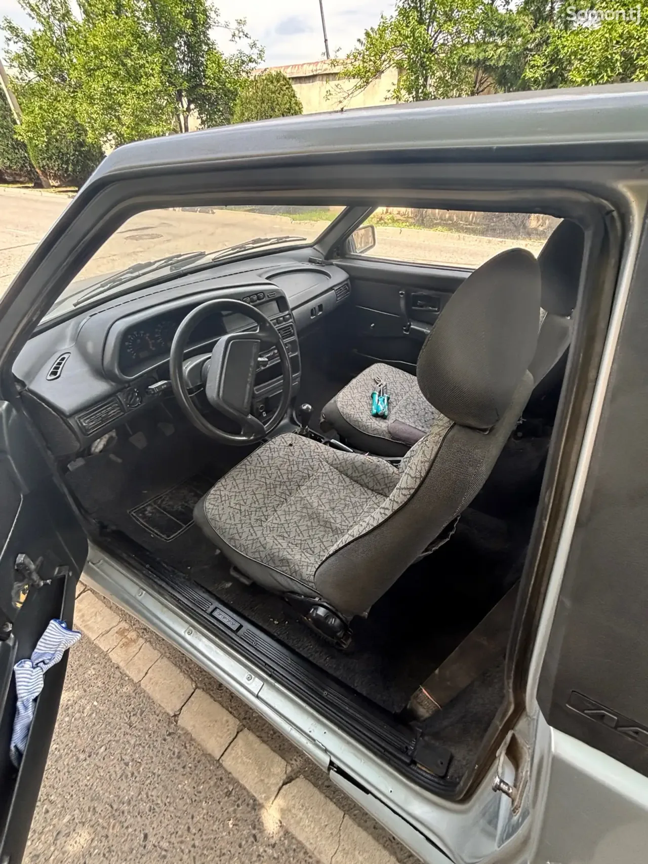 Lada (ВАЗ) 2113 2002 · 1.6 MT