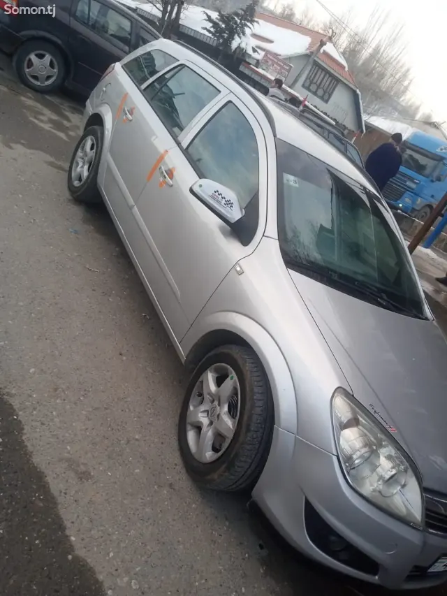 Opel Astra H 2008 · 1.8 MT