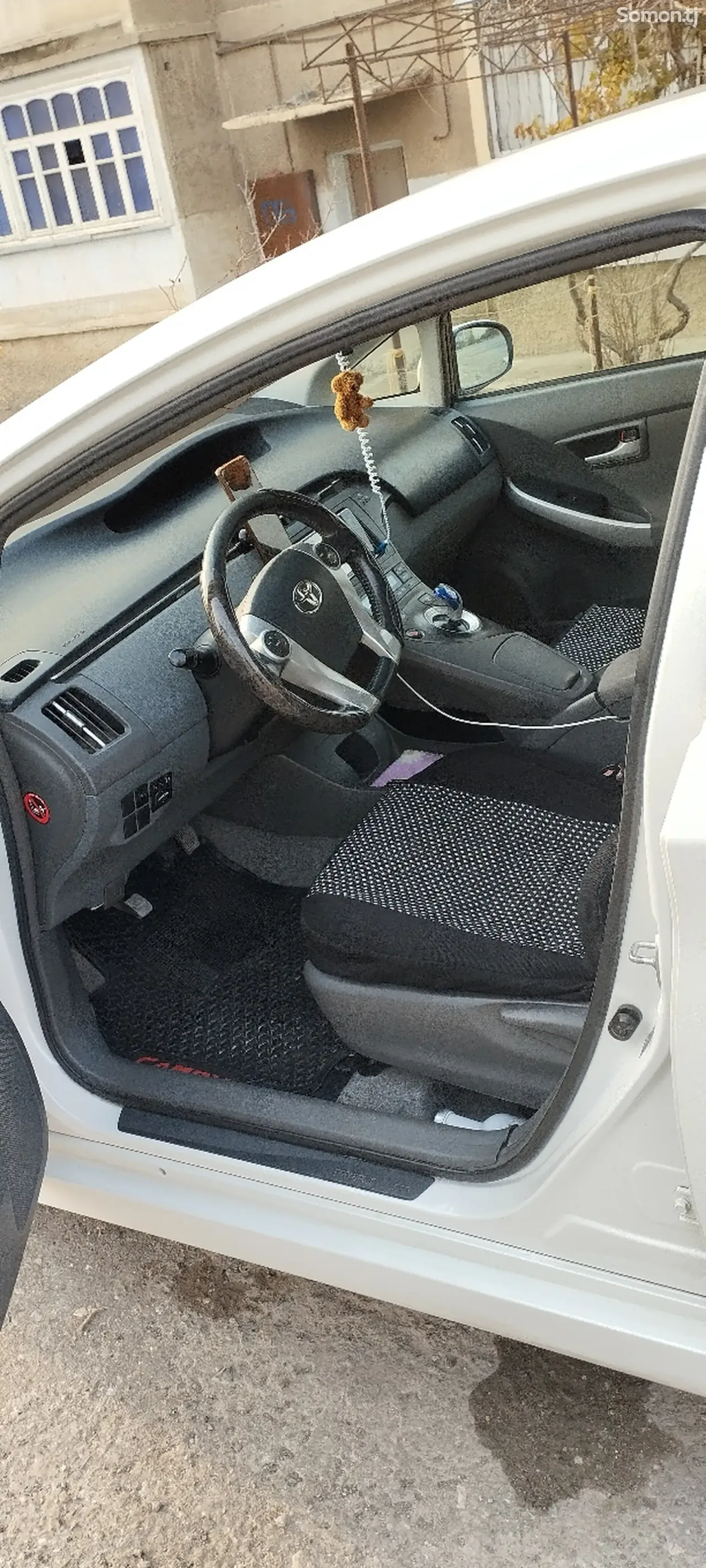 Toyota Prius 2009 · 1.8 AMT