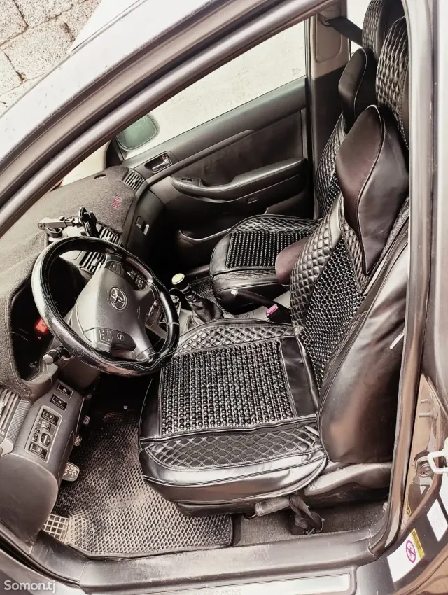 Toyota Avensis 2007 · 2.2 MT