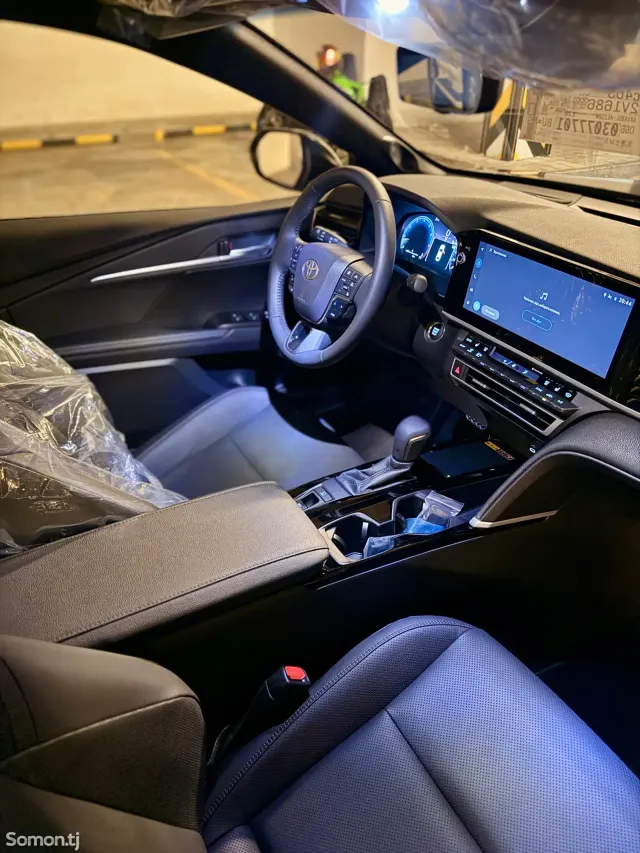 Toyota Camry 2026 · 2.5 AT
