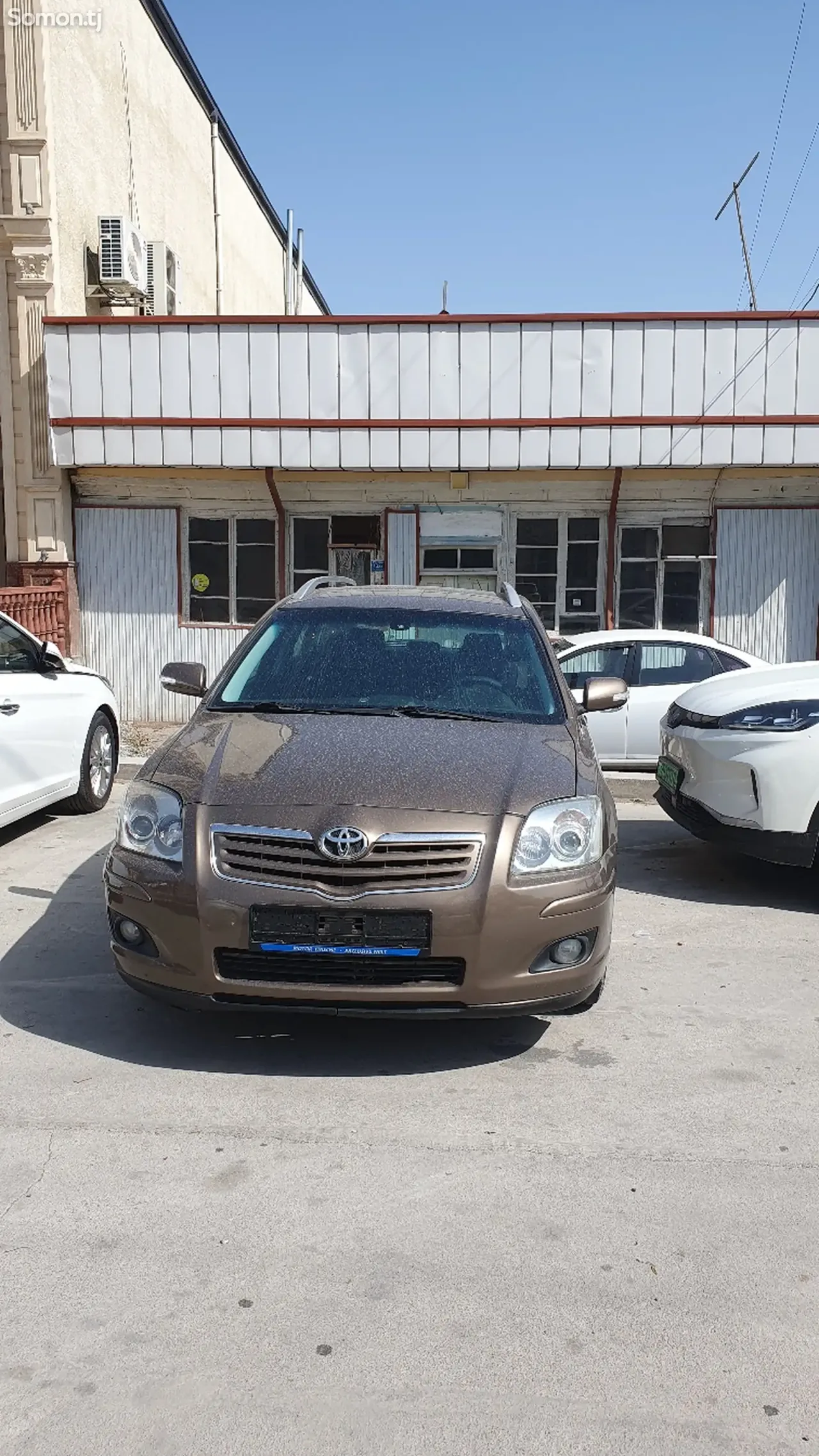 Toyota Avensis 2005 · 1.8 AT