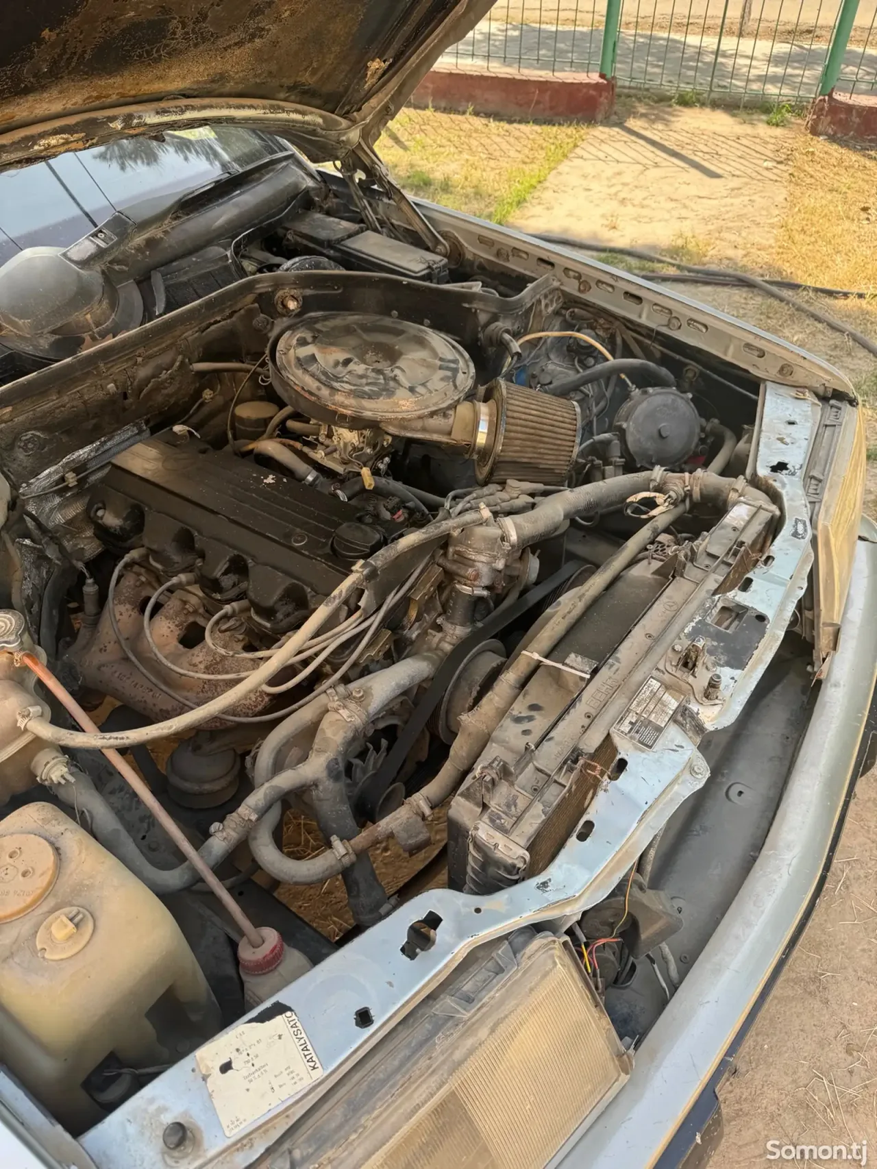Mercedes-Benz W124 1993 · 1.8 MT