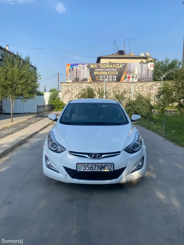 Hyundai Avante 2015 · 1.6 AT