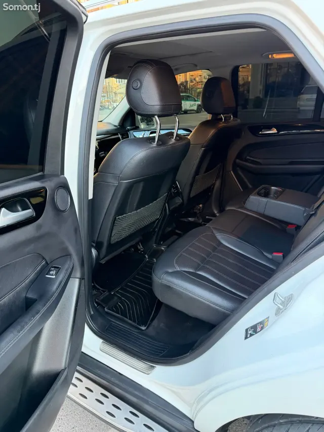 Mercedes-Benz GLE class 2017 · 3.5 AT