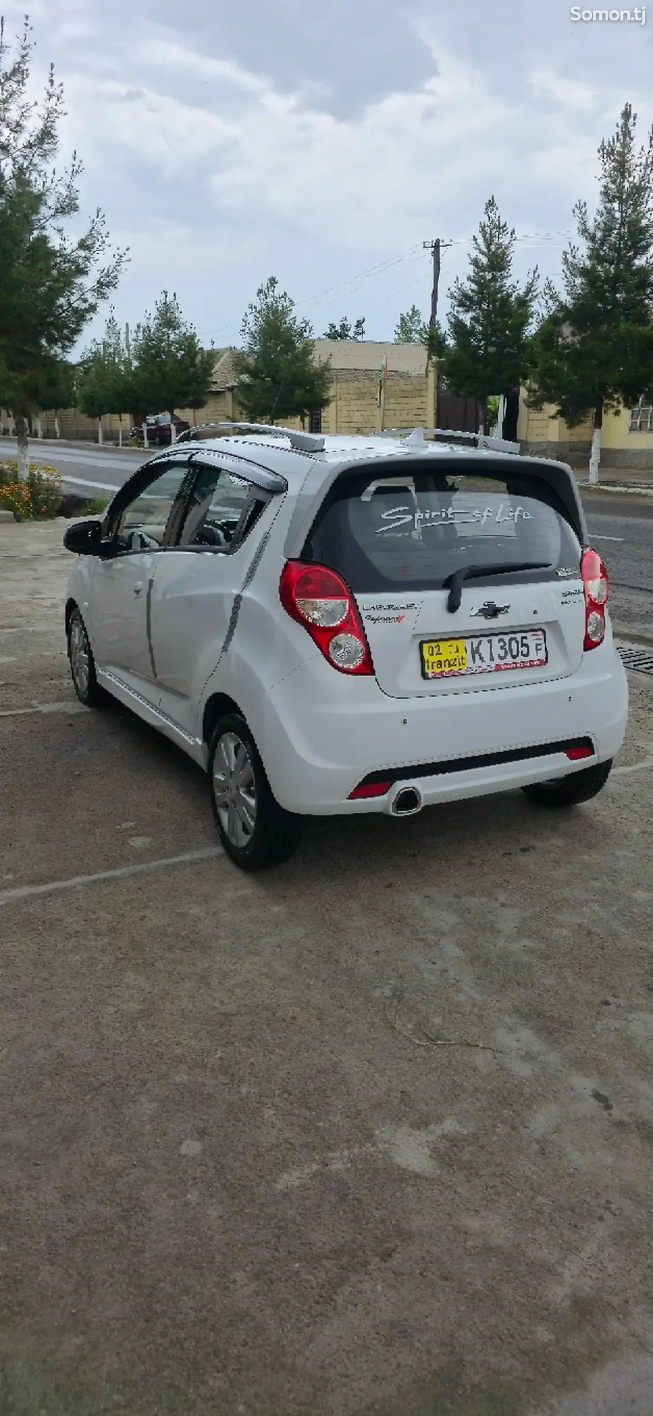 Chevrolet Spark 2015 · 1.1 AT