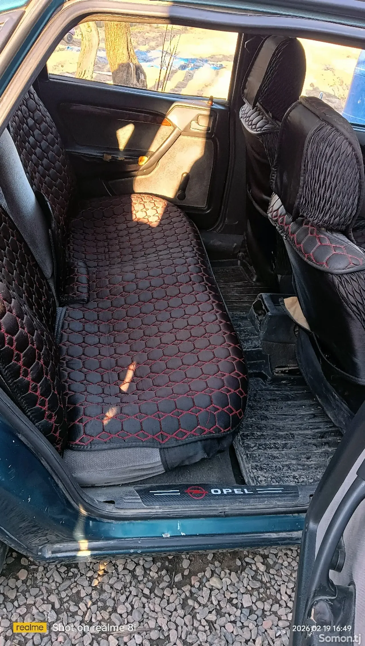 Opel Vectra A 1995 · 1.6 MT
