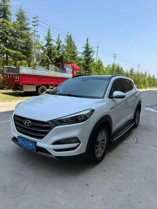 Hyundai Tucson 2016 · 1.6 AT