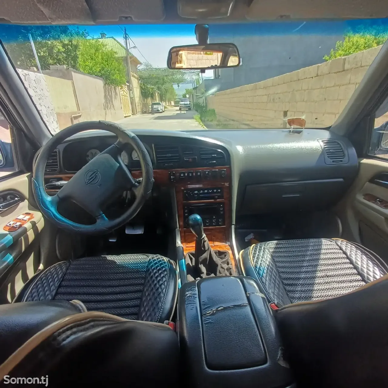 Ssang Yong Musso 2000 · 2.4 MT