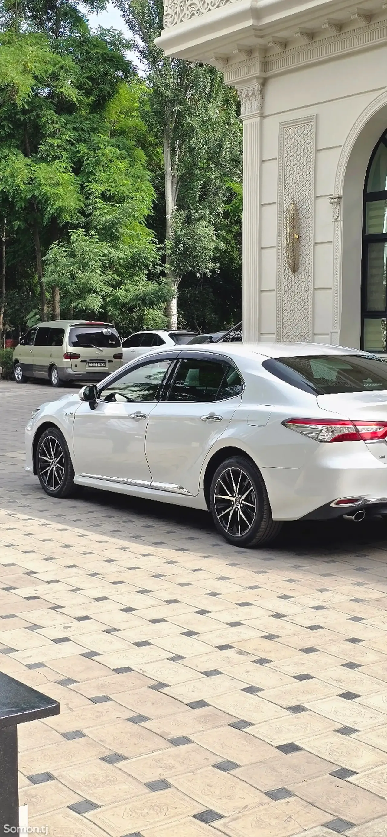 Toyota Camry 2018 · 2.5 AT