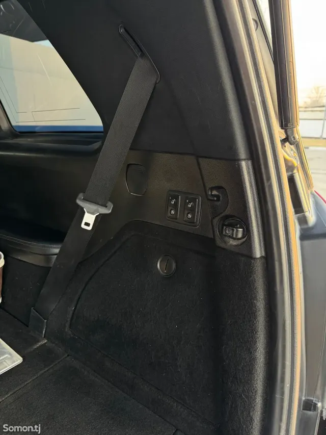 Mercedes-Benz GL class 2012 · 5.0 AT
