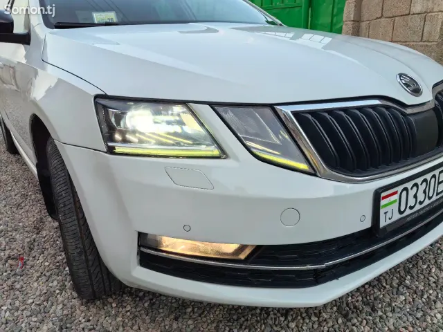Skoda Octavia 2020 · 1.6 AT