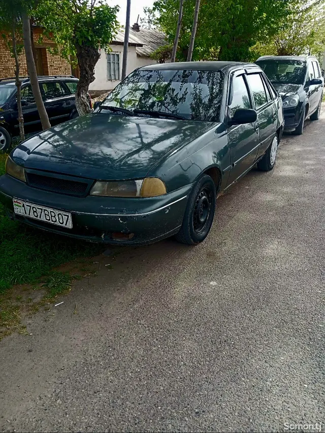 Daewoo Nexia 1996 · 1.6 MT