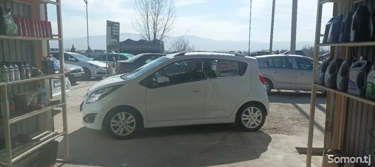 Chevrolet Spark 2014 · 1.2 AT